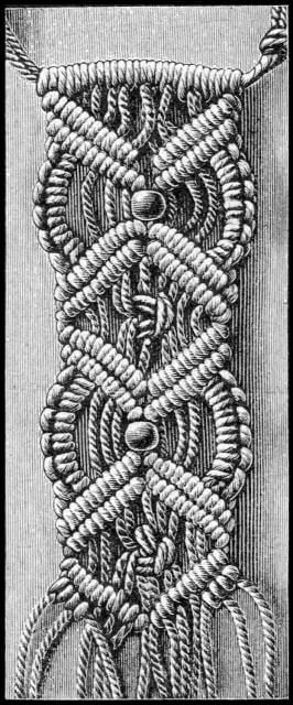 Makrama - wzór z węzłów żeberkowych i rypsowych